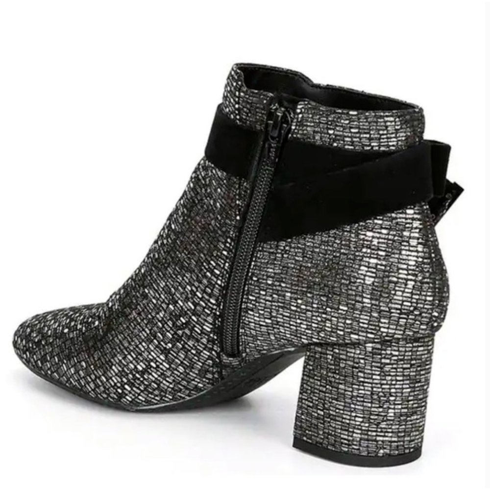 NWOB Alex Marie Mayleen Metallic Leather Ankle Bow Block Heel Booties - 6M - Picture 2 of 9